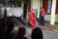 Festival Menjadi Gresik digelar pada 15-30 Agustus 2026 di Kampung Kemasan. Jelajahi kebudayaan, kuliner, dan sejarah kota dari ingatan warga. 