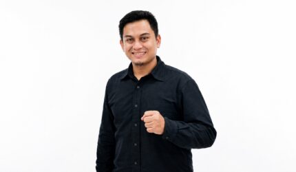 Muhsin Budiono - Pengamat Energi. Kepala Bidang Media & Komunikasi FSPPB (Federasi Serikat Pekerja Pertamina Bersatu)